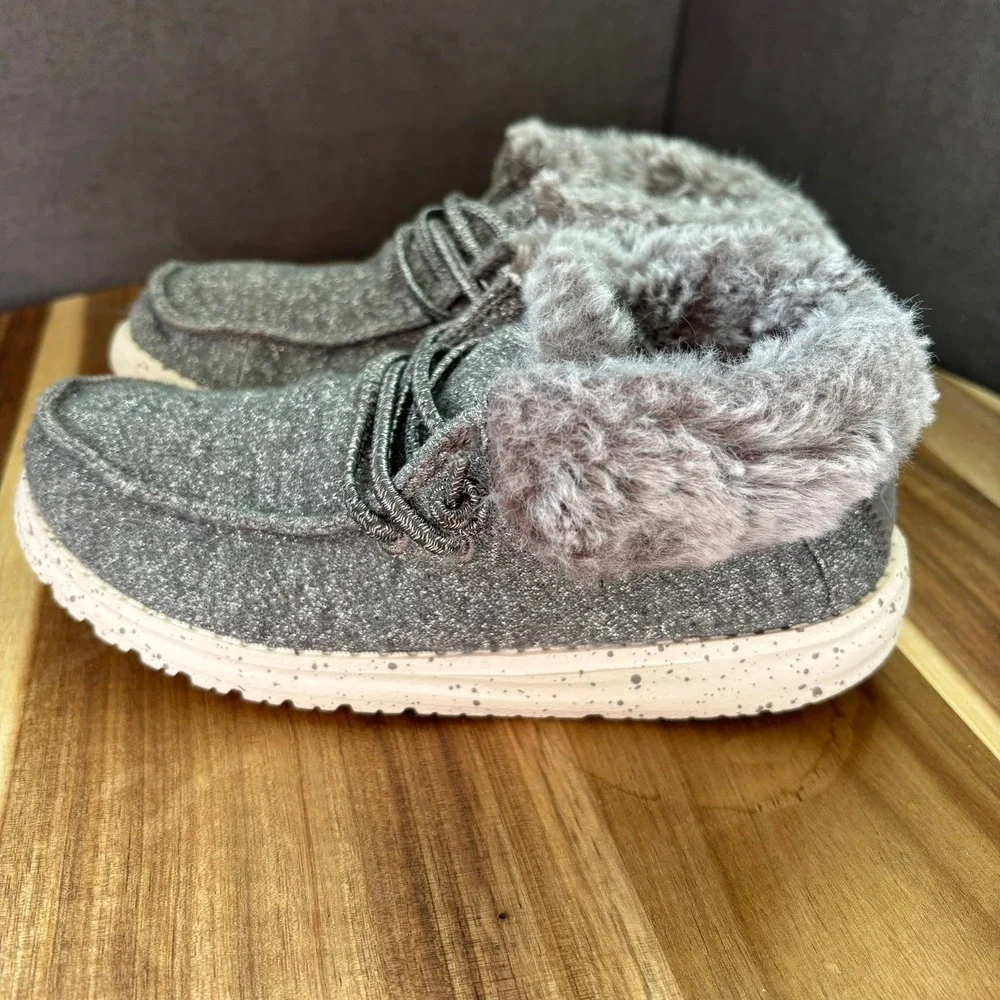Hey Dude Britt Youth Grey Glitter Faux Fur Lined Ankle Boots